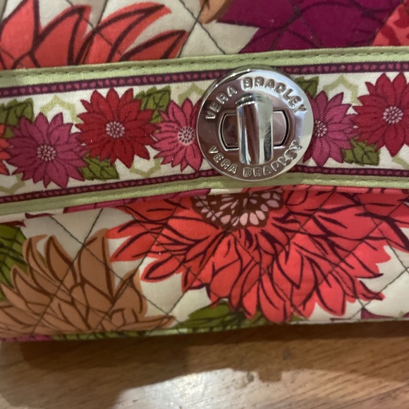 Vera Bradley Bag Fall Fashion - Picture 3 of 12